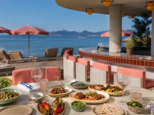 BABA, restaurant levantin sur la plage du Cap d’Antibes Beach Hotel