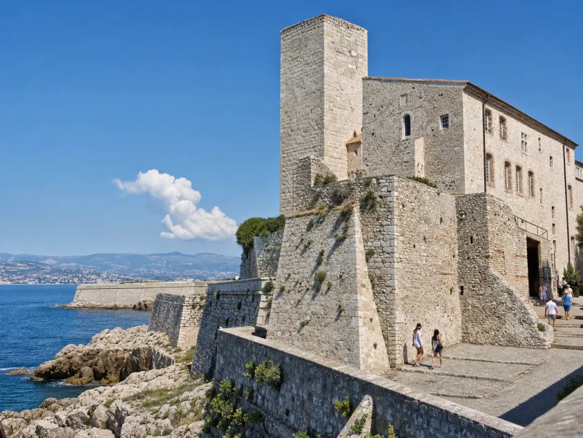 Musée Picasso dans le château Grimaldi à Antibes